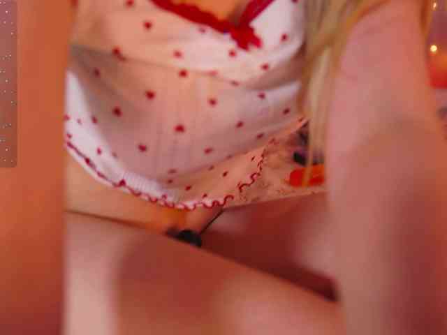 CherryGirlfriend webcam