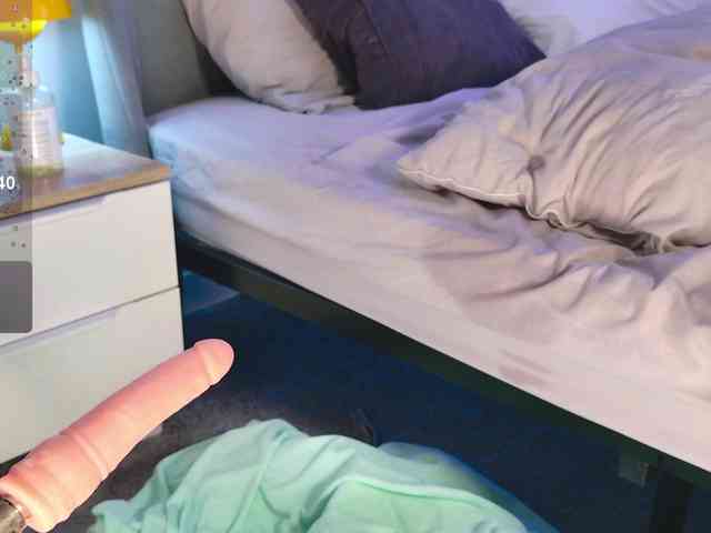 CherryGirlfriend webcam