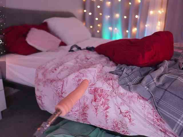 CherryGirlfriend webcam