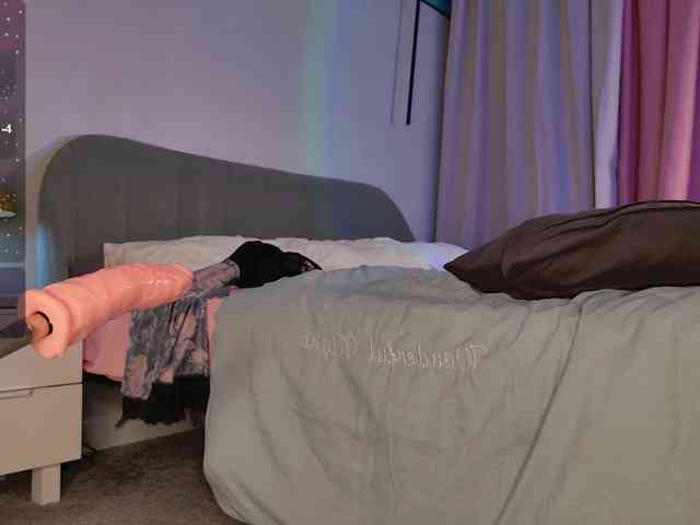 CherryGirlfriend webcam