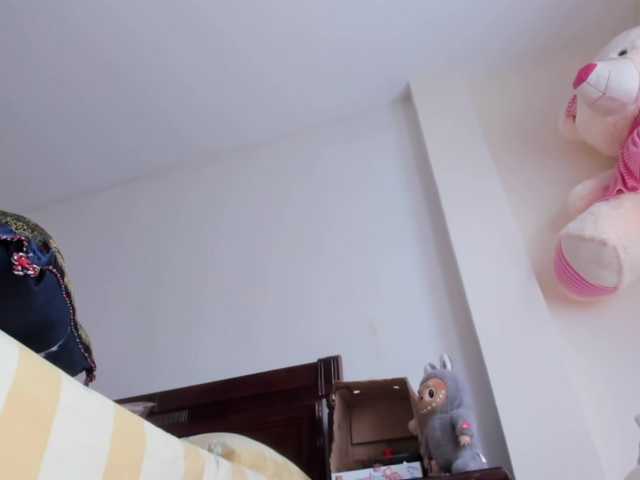 skarlethking8's BongaCams show and profile