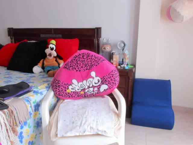 skarlethking8 webcam