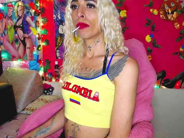 flaquitacoral Live Webcam on BongaCams