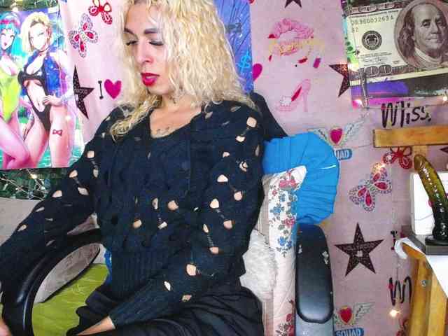 flaquitacoral Live Webcam on BongaCams