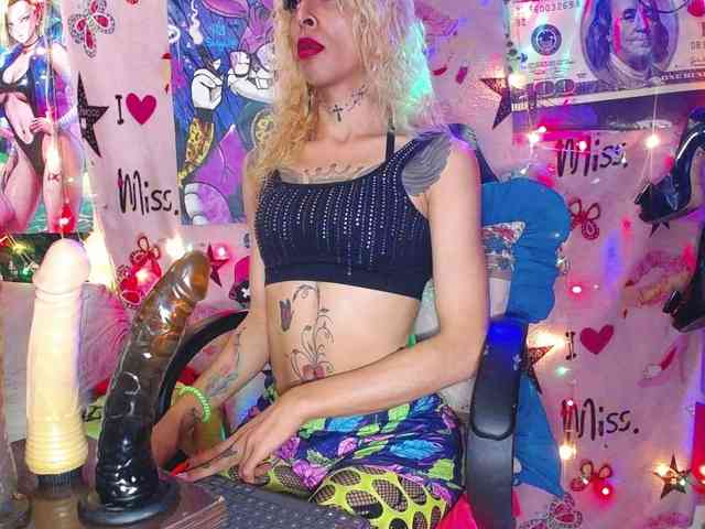 flaquitacoral Live Webcam on BongaCams