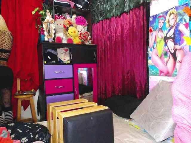 flaquitacoral Live Webcam on BongaCams