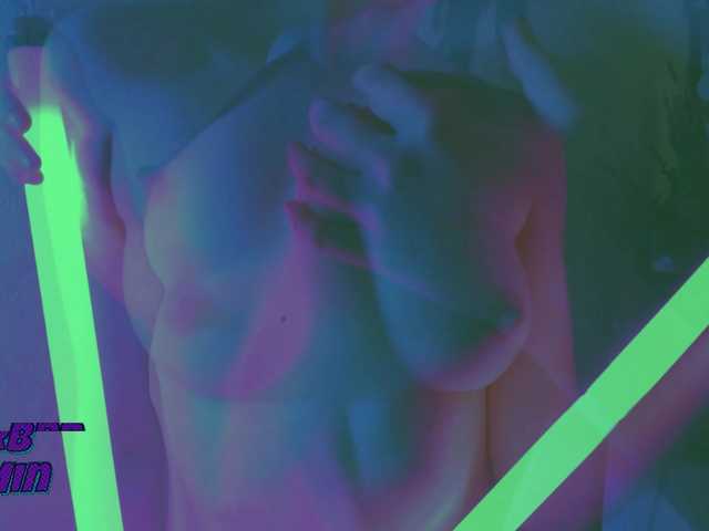 SashiMIa's BongaCams show and profile