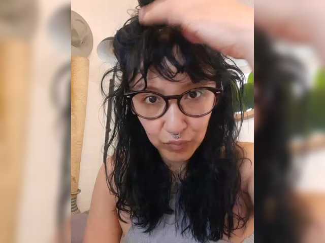 Fruttituttis webcam bongacams model stream image