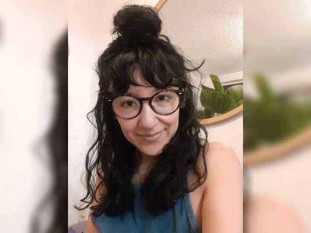 Fruttituttis's BongaCams show and profile