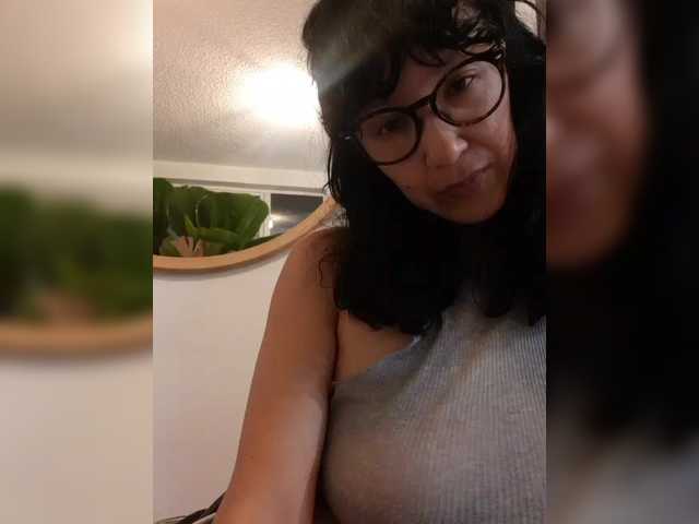 Fruttituttis's BongaCams show and profile