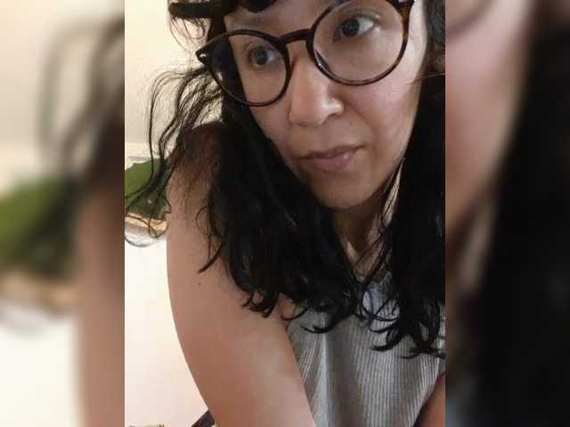 Fruttituttis's BongaCams show and profile