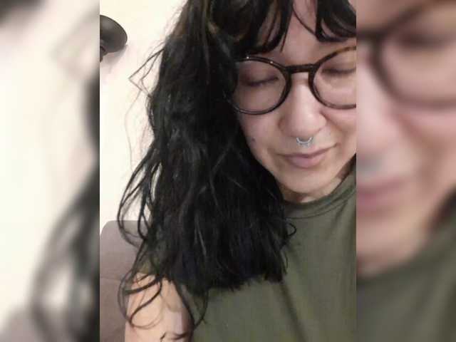 Fruttituttis webcam bongacams model stream image