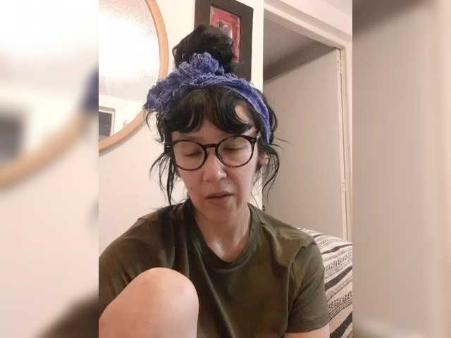 Fruttituttis's BongaCams show and profile