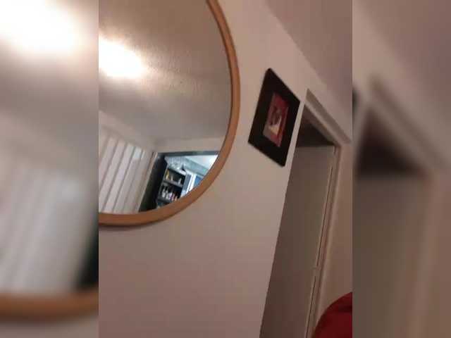 Fruttituttis's BongaCams show and profile