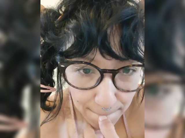 Fruttituttis's BongaCams show and profile