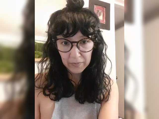 Fruttituttis's BongaCams show and profile