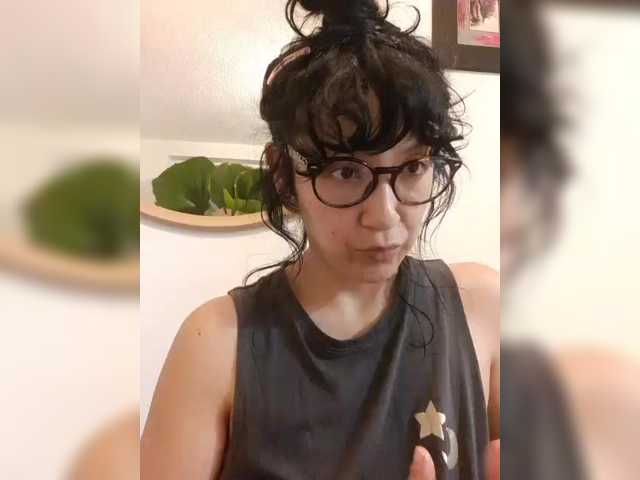 Fruttituttis's BongaCams show and profile