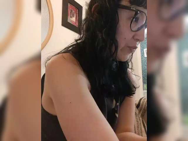 Fruttituttis's BongaCams show and profile