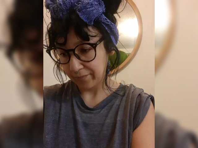 Fruttituttis's BongaCams show and profile