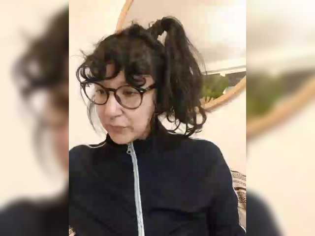 Fruttituttis's BongaCams show and profile