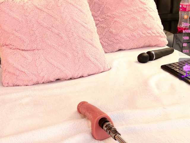 IrisRoss's BongaCams show and profile