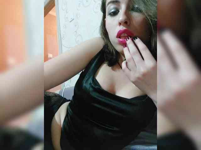 Violet-gold Live Webcam on BongaCams