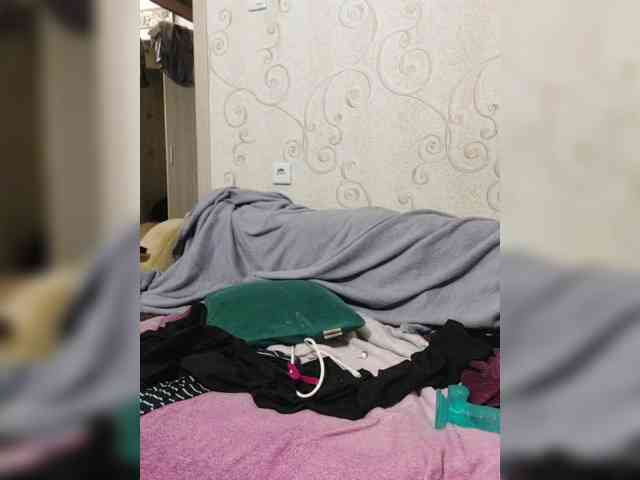 Violet-gold Live Webcam on BongaCams