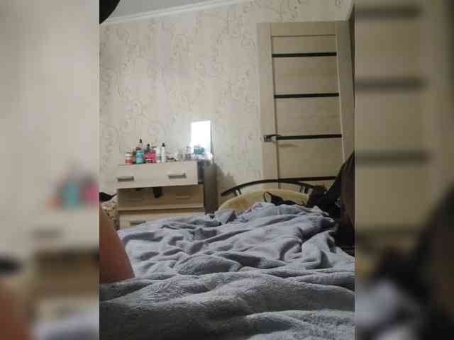 Violet-gold Live Webcam on BongaCams