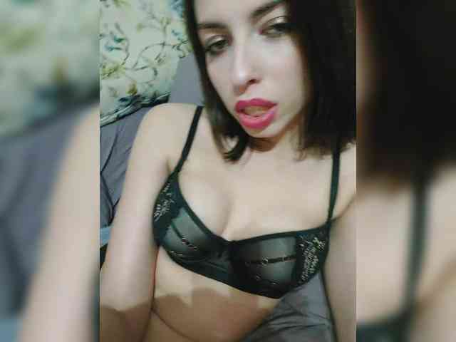 Violet-gold Live Webcam on BongaCams