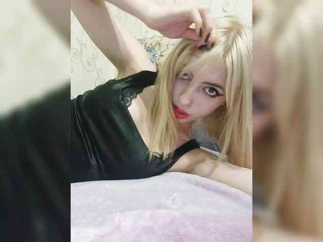 Violet-gold Live Webcam on BongaCams