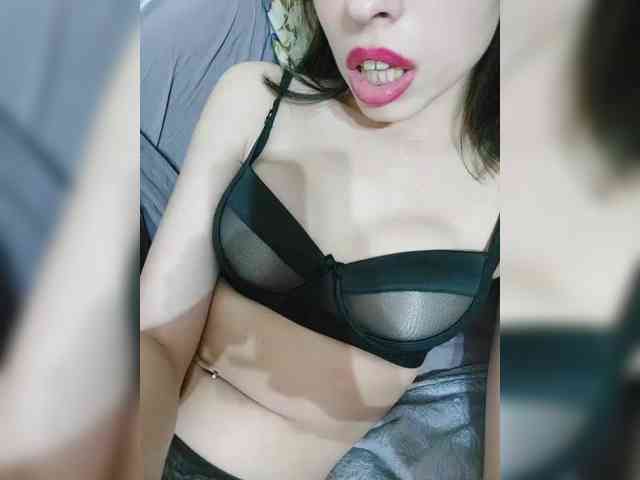 Violet-gold Live Webcam on BongaCams