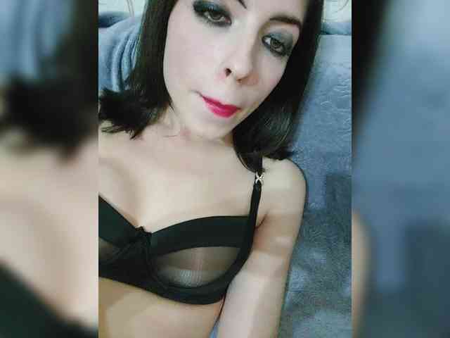 Violet-gold Live Webcam on BongaCams