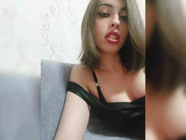 Violet-gold Live Webcam on BongaCams