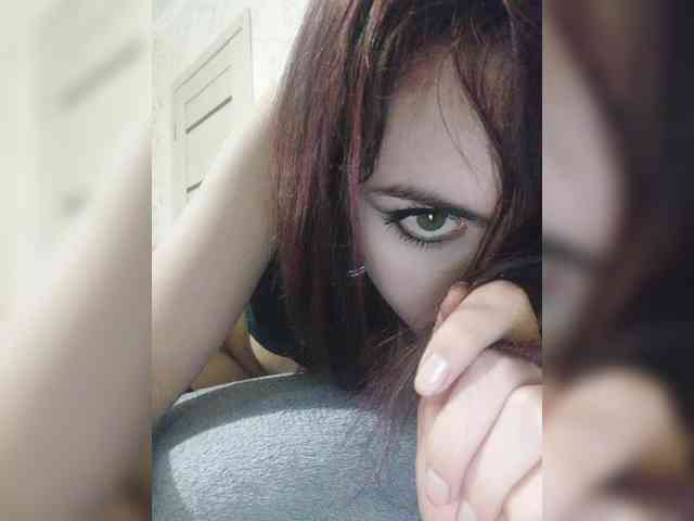 Violet-gold Live Webcam on BongaCams