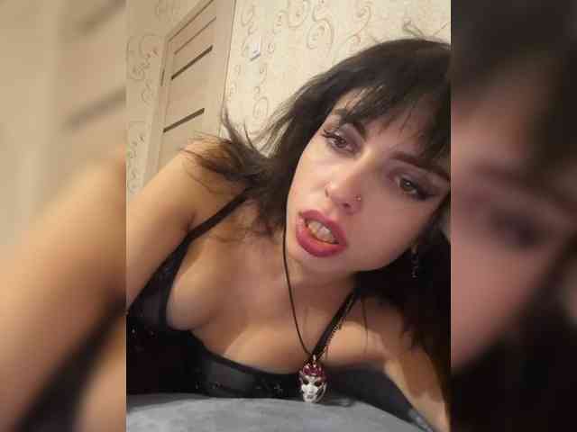 Violet-gold Live Webcam on BongaCams