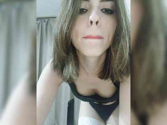 Violet-gold Live Webcam on BongaCams