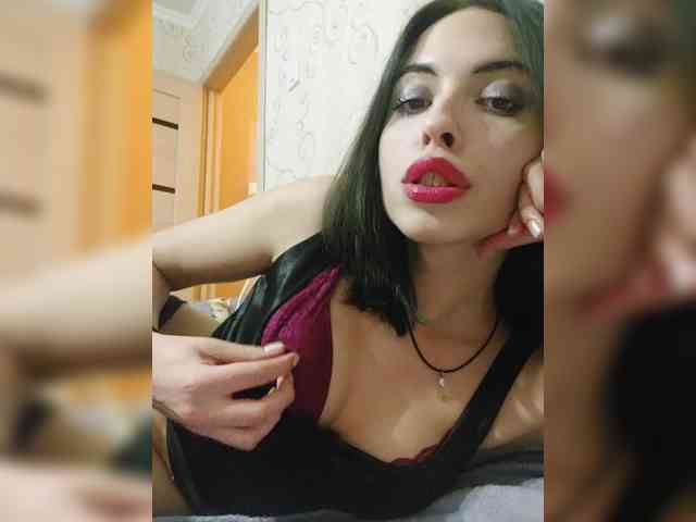 Violet-gold Live Webcam on BongaCams