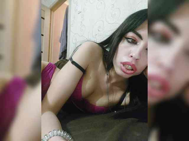 Violet-gold Live Webcam on BongaCams