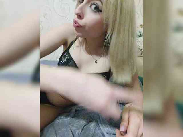 Violet-gold Live Webcam on BongaCams