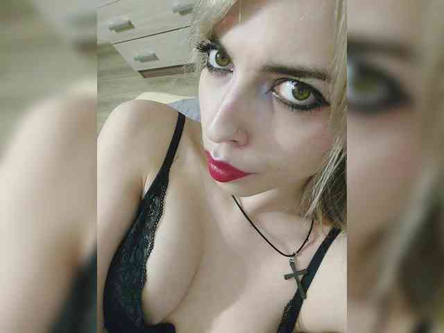 Violet-gold Live Webcam on BongaCams