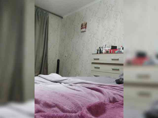 Violet-gold Live Webcam on BongaCams