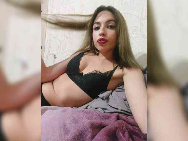 Violet-gold Live Webcam on BongaCams