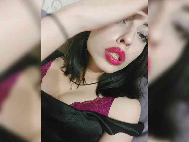 Violet-gold Live Webcam on BongaCams