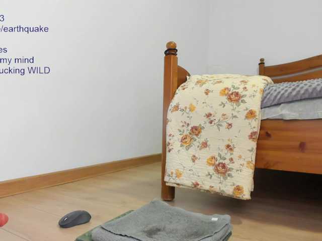 E000E's BongaCams show and profile