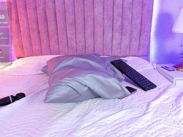 ShaylaDavis's BongaCams show and profile