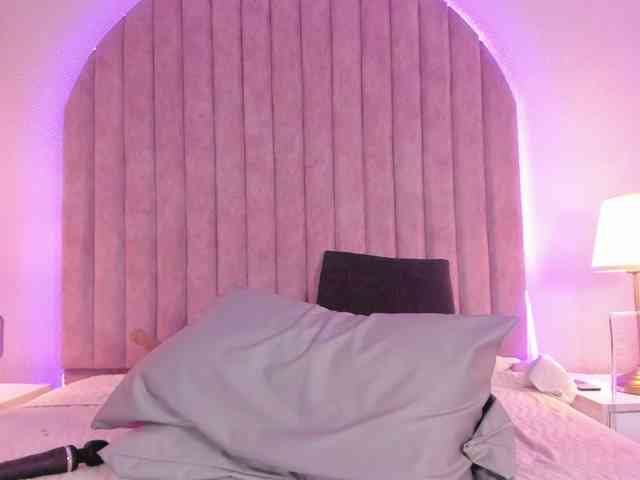 ShaylaDavis webcam