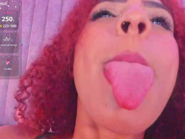 ShaylaDavis webcam