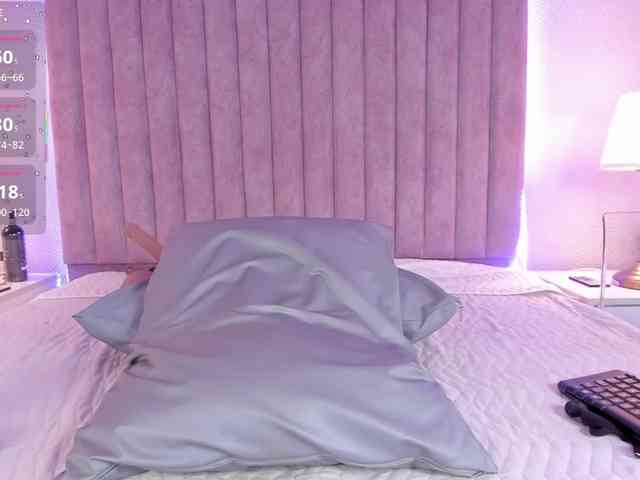 ShaylaDavis webcam