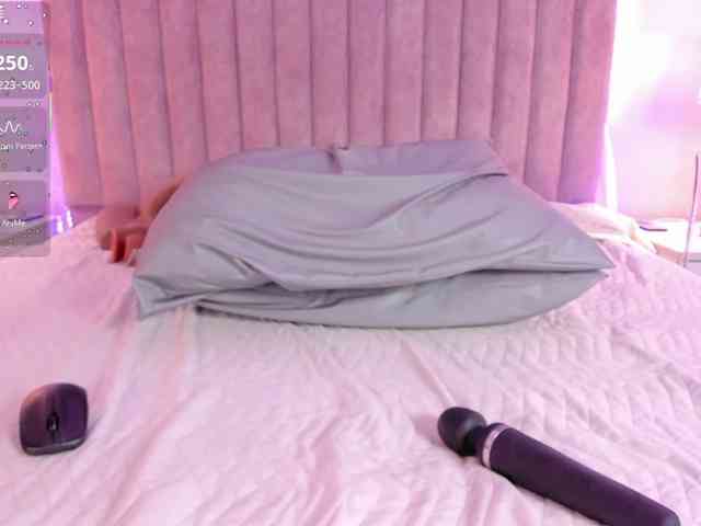 ShaylaDavis webcam
