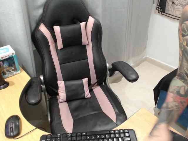 kuromii-chang webcam